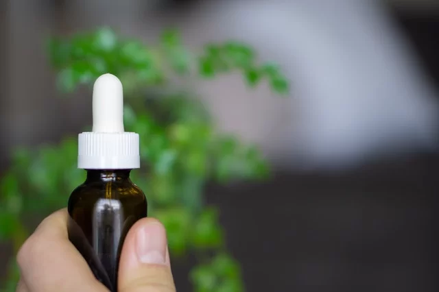 Uses and Benefits of CBD Tinctures